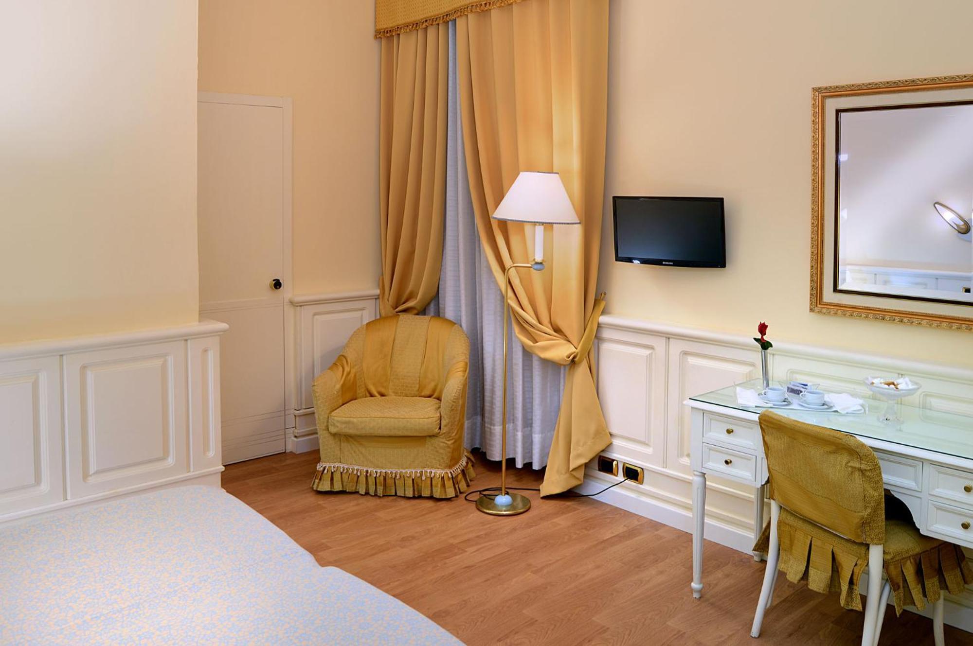 Hotel Ambasciatori Palace 4*